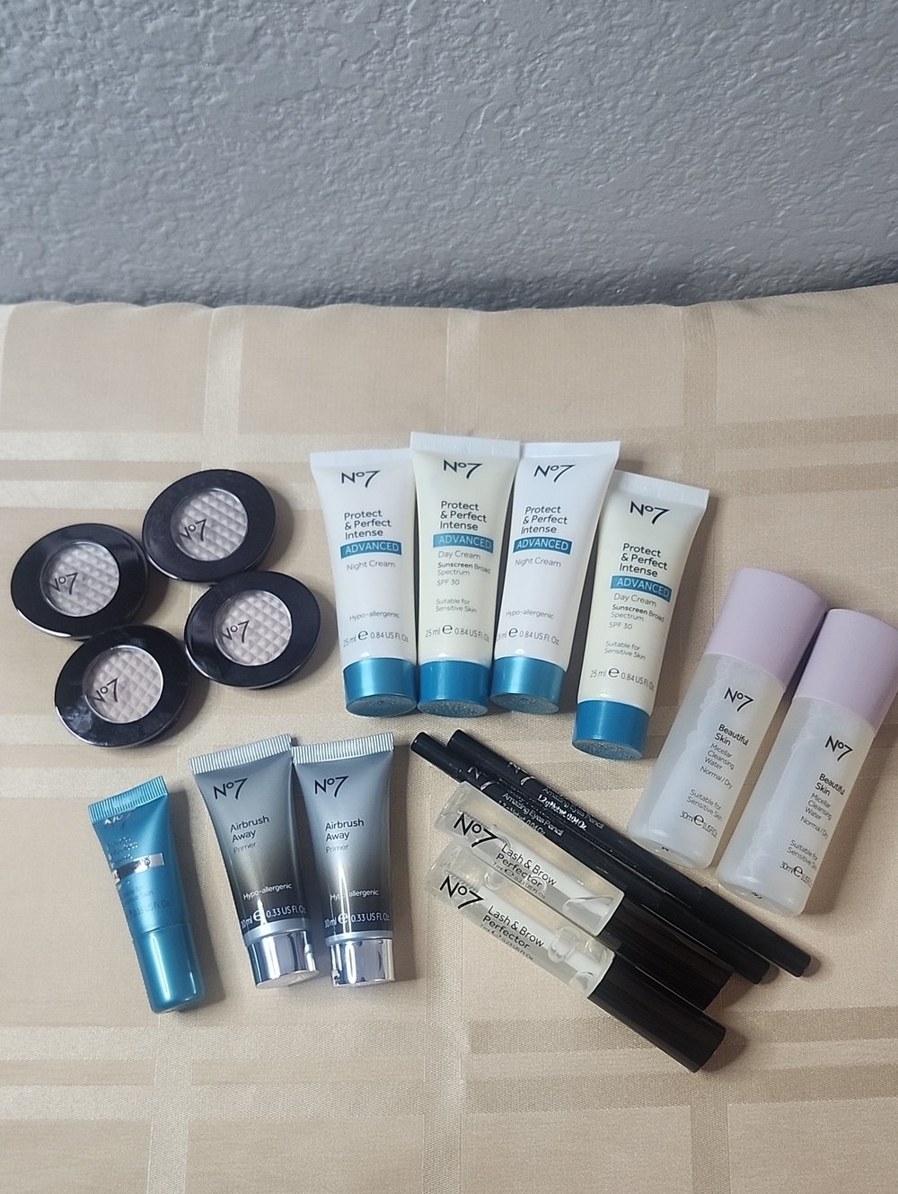 🆕️No.7  17 Peice Skincare Make-up Bundle